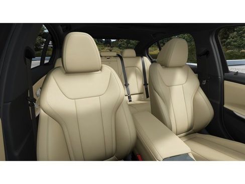 New 2025 BMW 330i Sedan w/ Premium Package image 11