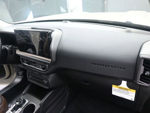 New 2025 Ford Bronco Sport Outer Banks image 11