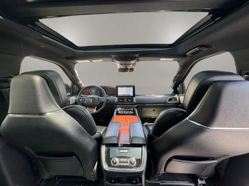 Used 2019 Lincoln Navigator Reserve w/ Cargo Package AWD/4WD image 17