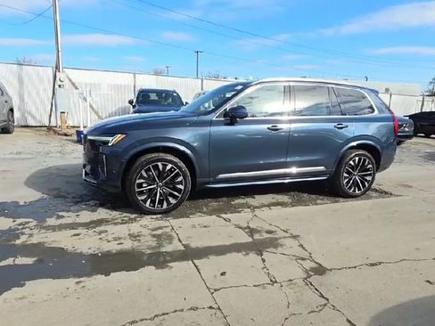New 2026 Volvo XC90 B6 Ultra image 4