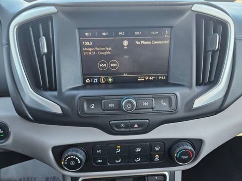 Used 2024 GMC Terrain SLE image 18