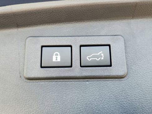 Used 2025 Subaru Outback Premium AWD/4WD image 29