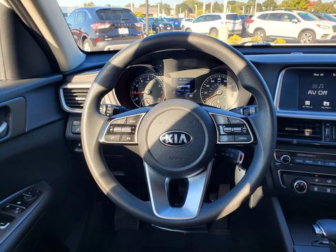 Used 2020 Kia Optima LX image 9