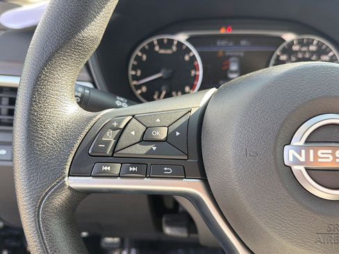 Used 2024 Nissan Altima 2.5 SV FWD image 20