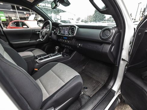 Used 2023 Toyota Tacoma TRD Sport w/ Black Out Package (TMS) image 26