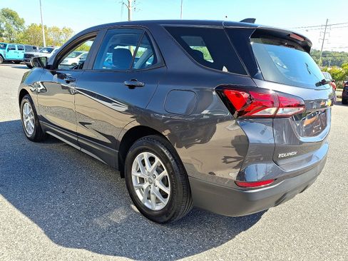 Certified 2022 Chevrolet Equinox LS image 4