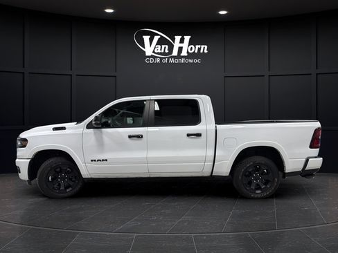 Used 2025 RAM 1500 Big Horn AWD/4WD image 4