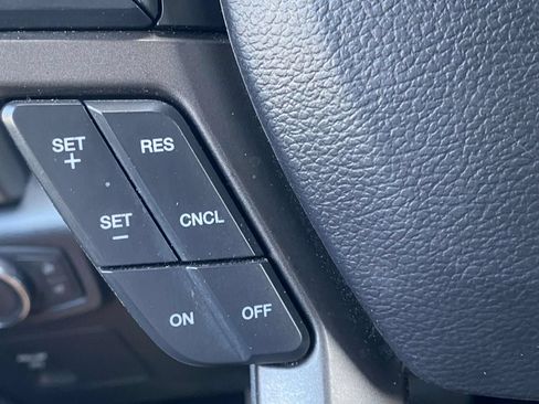 Used 2020 Ford Expedition XLT w/ Equipment Group 201A AWD/4WD image 26