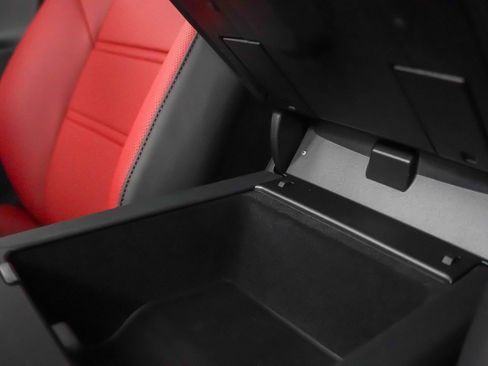 New 2026 Porsche Cayenne Coupe image 34