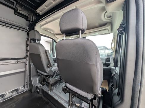 New 2026 RAM ProMaster 1500 w/ Quick Order Package 22G SLT image 17