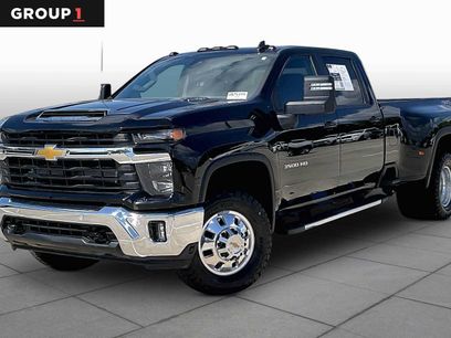 Used 2025 Chevrolet Silverado 3500 LT w/ Safety Package