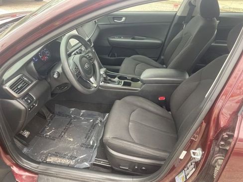 Used 2017 Kia Optima LX w/ Convenience Plus Package FWD image 10