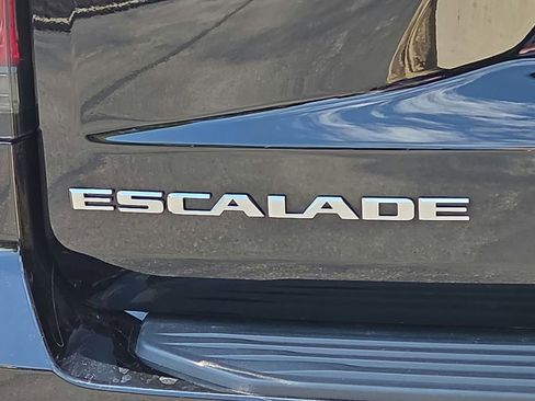 Used 2023 Cadillac Escalade ESV V AWD/4WD image 30