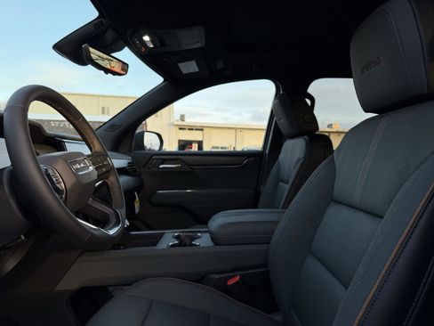 New 2026 GMC Acadia AT4 w/ Luxury Package image 12