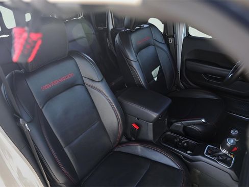 Used 2023 Jeep Gladiator Rubicon w/ Cold Weather Group image 31