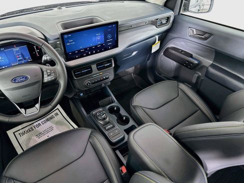 Used 2025 Ford Maverick Lobo AWD/4WD image 22