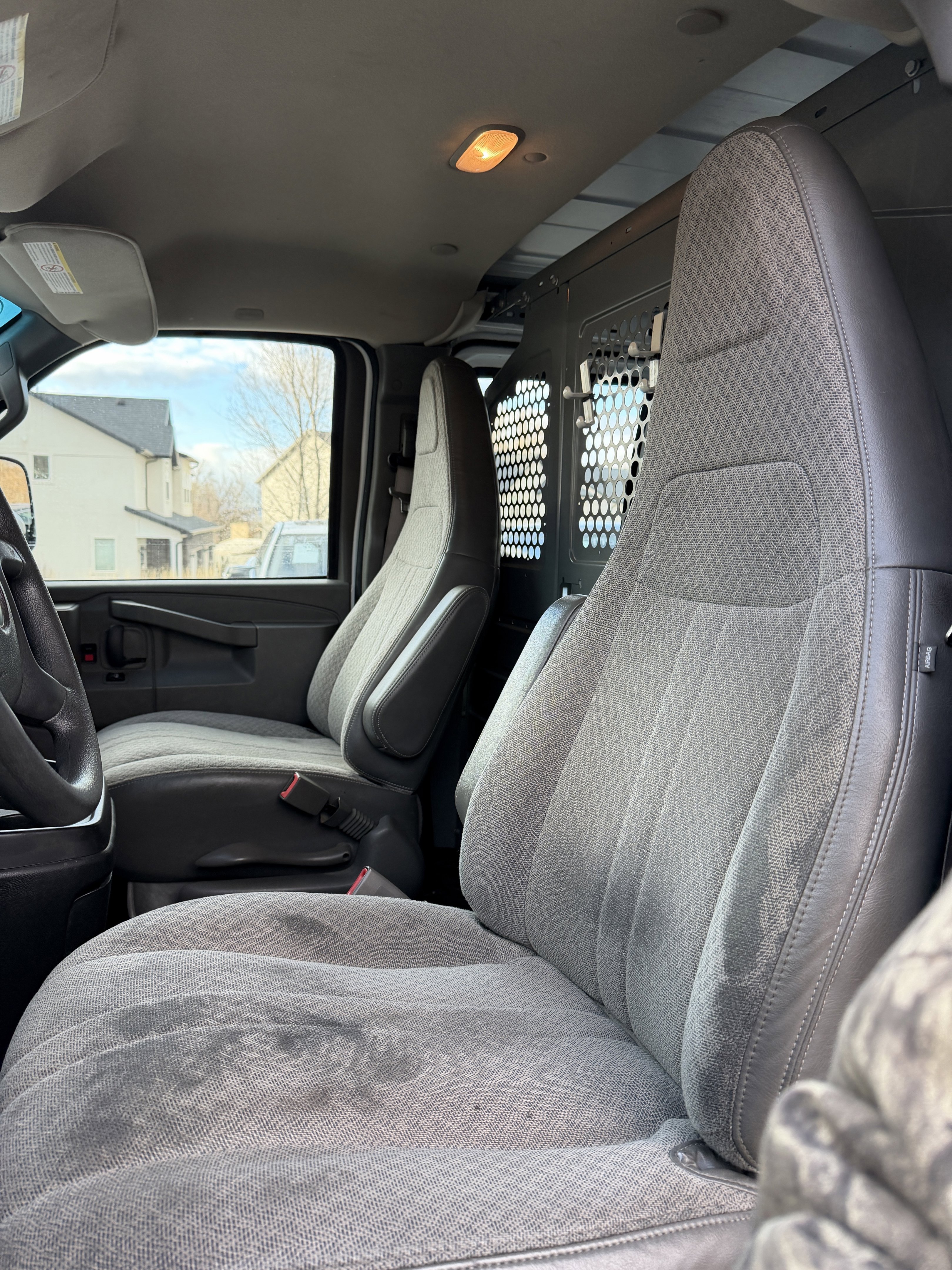Used 2017 GMC Savana 2500 RWD image 13