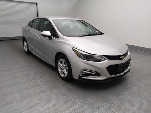 Used 2016 Chevrolet Cruze LT w/ Convenience Package FWD image 13