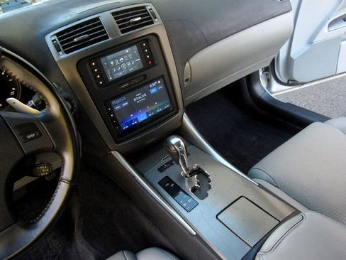 Used 2007 Lexus IS 250 AWD image 21