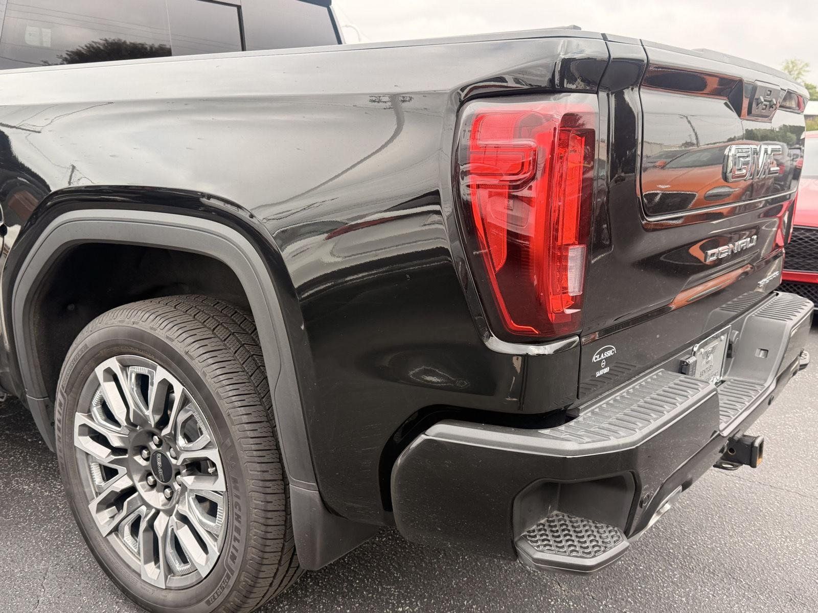 Used 2023 GMC Sierra 1500 Denali Ultimate AWD/4WD image 24
