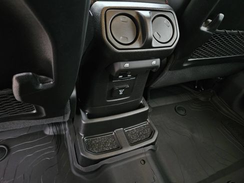 New 2026 Jeep Wrangler Unlimited Rubicon AWD/4WD image 12