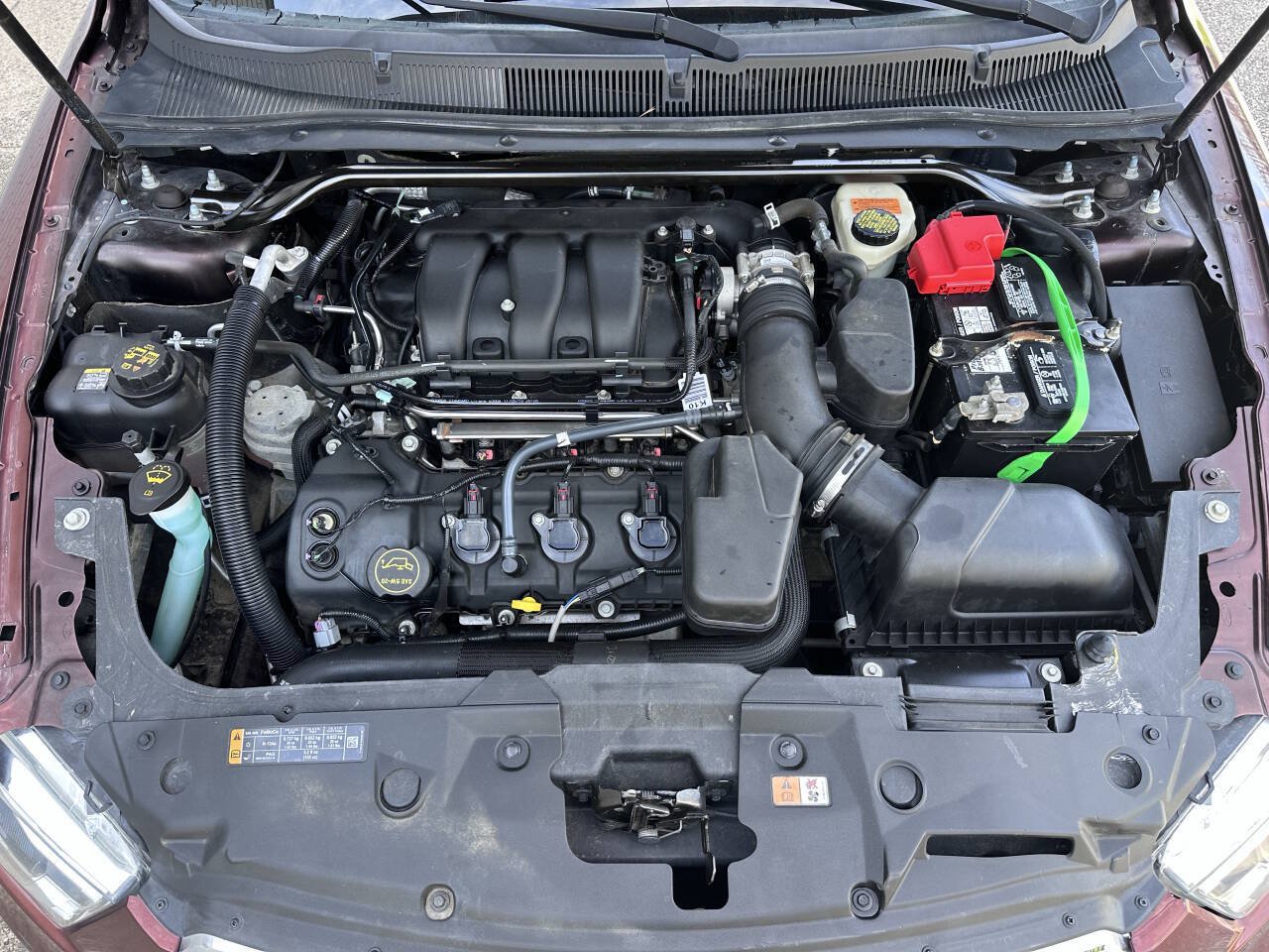 Used 2016 Ford Taurus SEL w/ Equipment Group 201A FWD image 9
