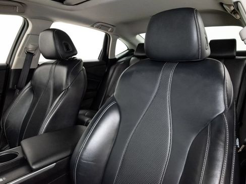 Used 2024 Acura TLX w/ Technology Package FWD image 12