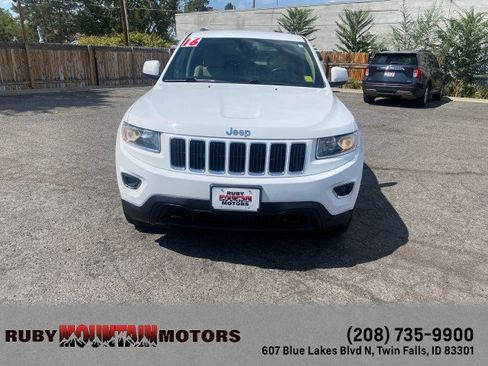 Used 2016 Jeep Grand Cherokee Laredo w/ Quick Order Package 23E AWD/4WD image 2