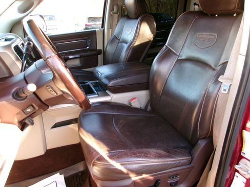 Used 2014 RAM 2500 Longhorn image 30