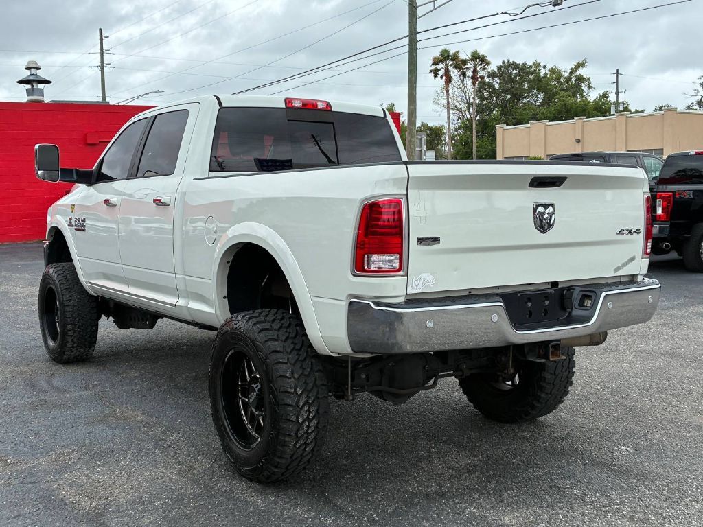 Used 2018 RAM 2500 Laramie w/ Convenience Group AWD/4WD image 4