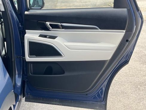Used 2023 Kia Telluride S w/ S Sunroof Package AWD/4WD image 22