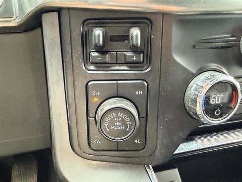 Used 2021 Ford F150 Lariat w/ Equipment Group 502A High AWD/4WD image 45