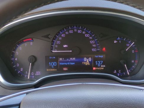 Used 2015 Cadillac SRX Premium image 29