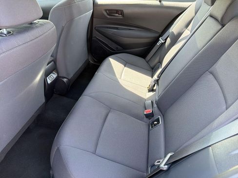Used 2025 Toyota Corolla LE image 23