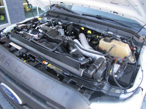 Used 2011 Ford F550 4x4 Crew Cab Super Duty w/ Payload Upgrade Pkg image 25