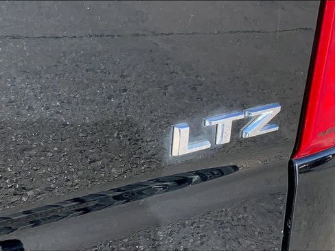 Used 2020 Chevrolet Silverado 1500 LTZ w/ LTZ Texas Edition AWD/4WD image 10