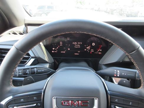 Certified 2026 GMC Yukon AT4 AWD/4WD image 34