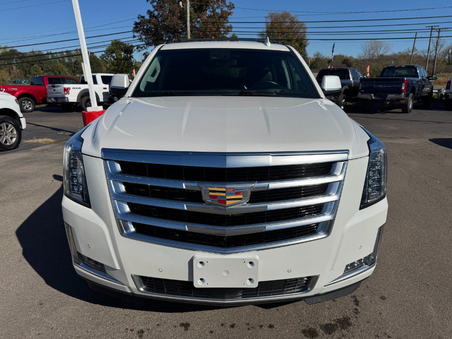 Used 2017 Cadillac Escalade Premium Luxury AWD/4WD image 8