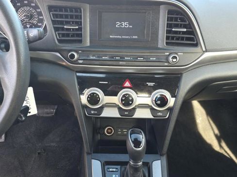 Used 2019 Hyundai Elantra SE w/ Cargo Package image 10