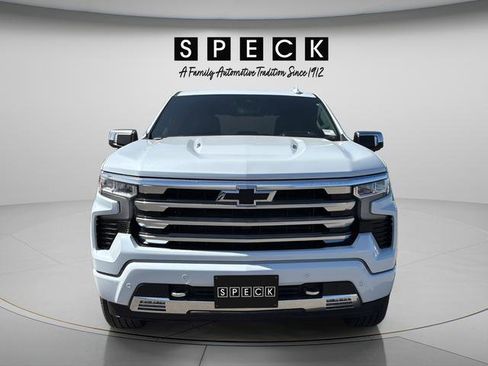 New 2026 Chevrolet Silverado 1500 High Country AWD/4WD image 9