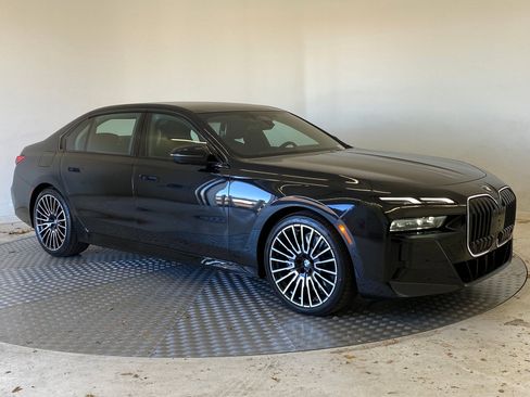 New 2026 BMW 740i xDrive image 6