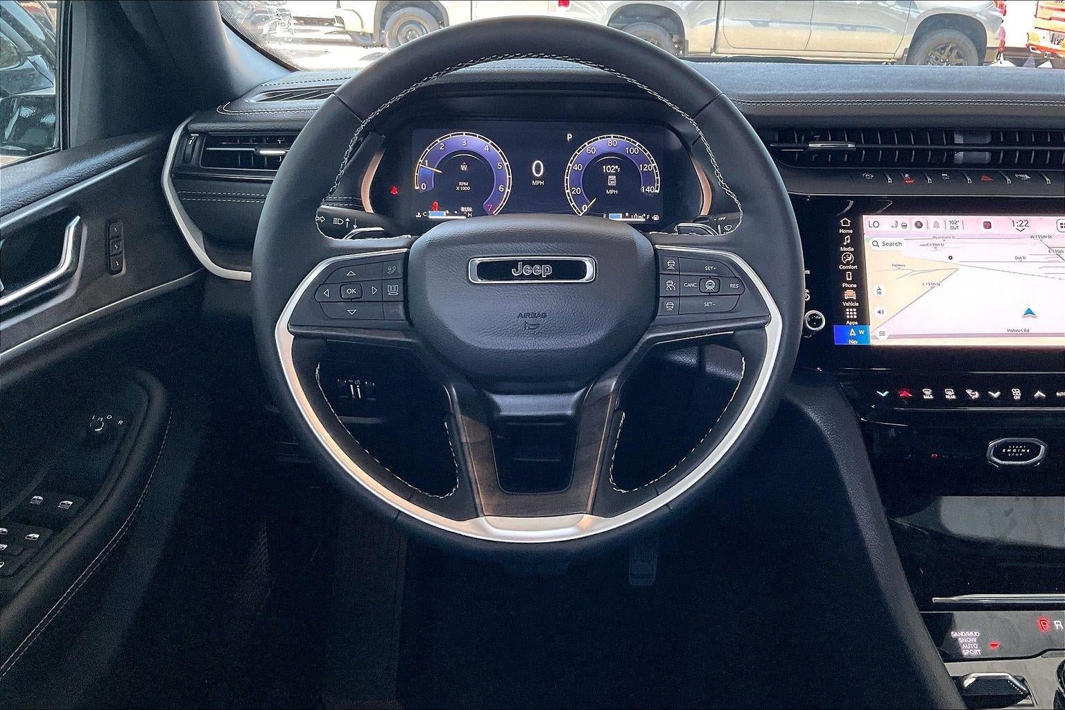 New 2026 Jeep Grand Cherokee Limited w/ Limited Altitude Package AWD/4WD image 13