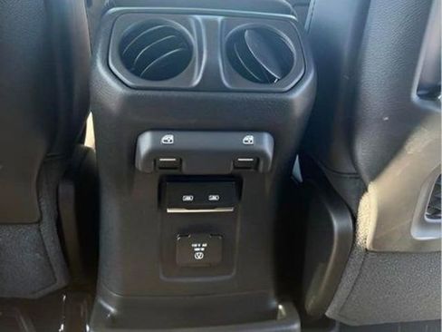 New 2026 Jeep Wrangler Unlimited Rubicon AWD/4WD image 26