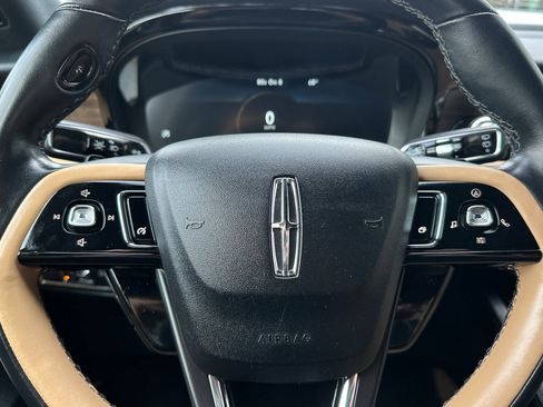 Used 2022 Lincoln Corsair Reserve image 23