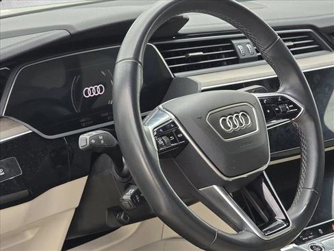 Used 2024 Audi Q8 e-tron Premium Plus w/ Premium Plus Package image 14