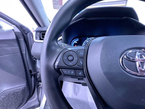 Used 2024 Toyota RAV4 LE AWD/4WD image 20