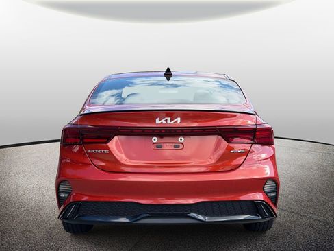 Used 2023 Kia Forte GT-Line FWD image 3