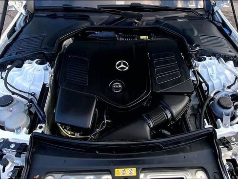 Used 2025 Mercedes-Benz C 300 4MATIC Sedan image 26