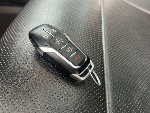 Used 2016 Ford F150 Lariat image 33