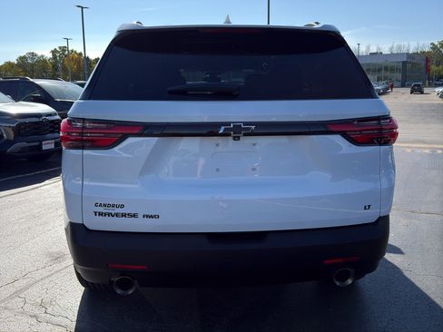 Used 2022 Chevrolet Traverse LT image 7